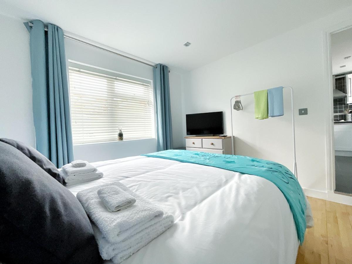 White Eden - Explore Cornwall From A Comfy Central Appartment Сейнт Остел Екстериор снимка