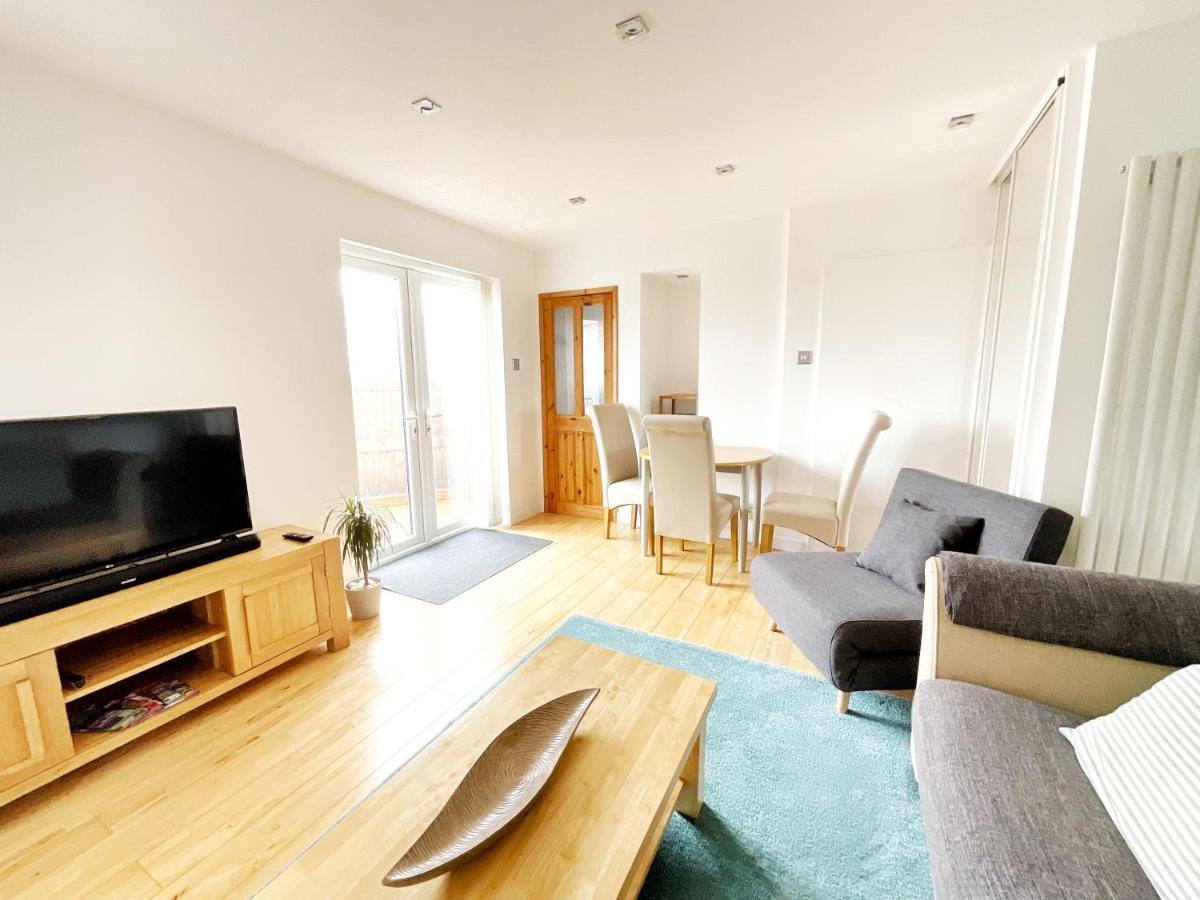 White Eden - Explore Cornwall From A Comfy Central Appartment Сейнт Остел Екстериор снимка