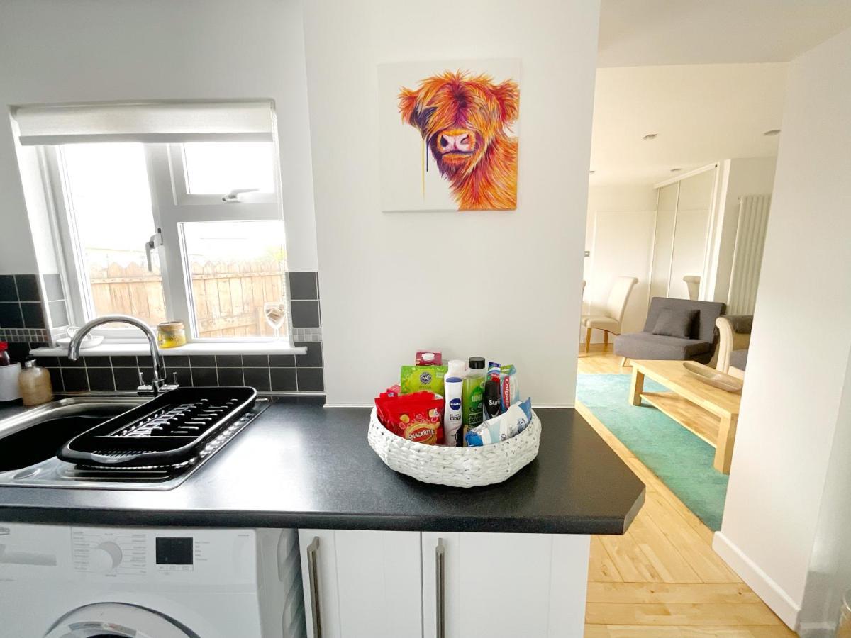 White Eden - Explore Cornwall From A Comfy Central Appartment Сейнт Остел Екстериор снимка